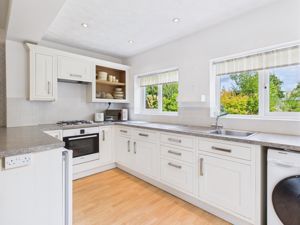 Kitchen- click for photo gallery